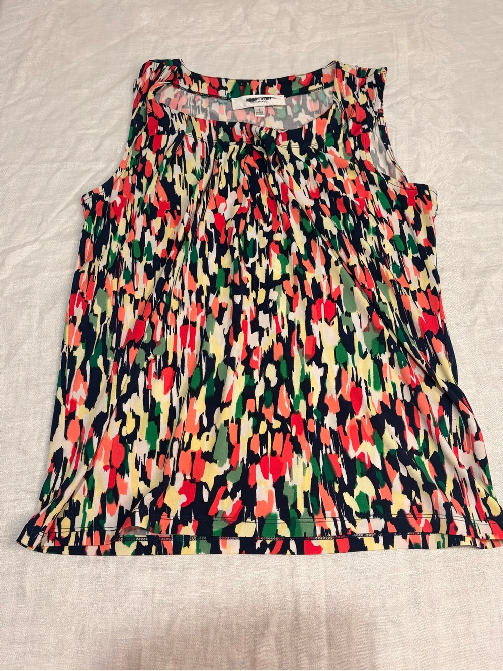 Jones Studio Multicolor Sleeveless Pleated blouse - Coral, Green, Navy, Cream Sm